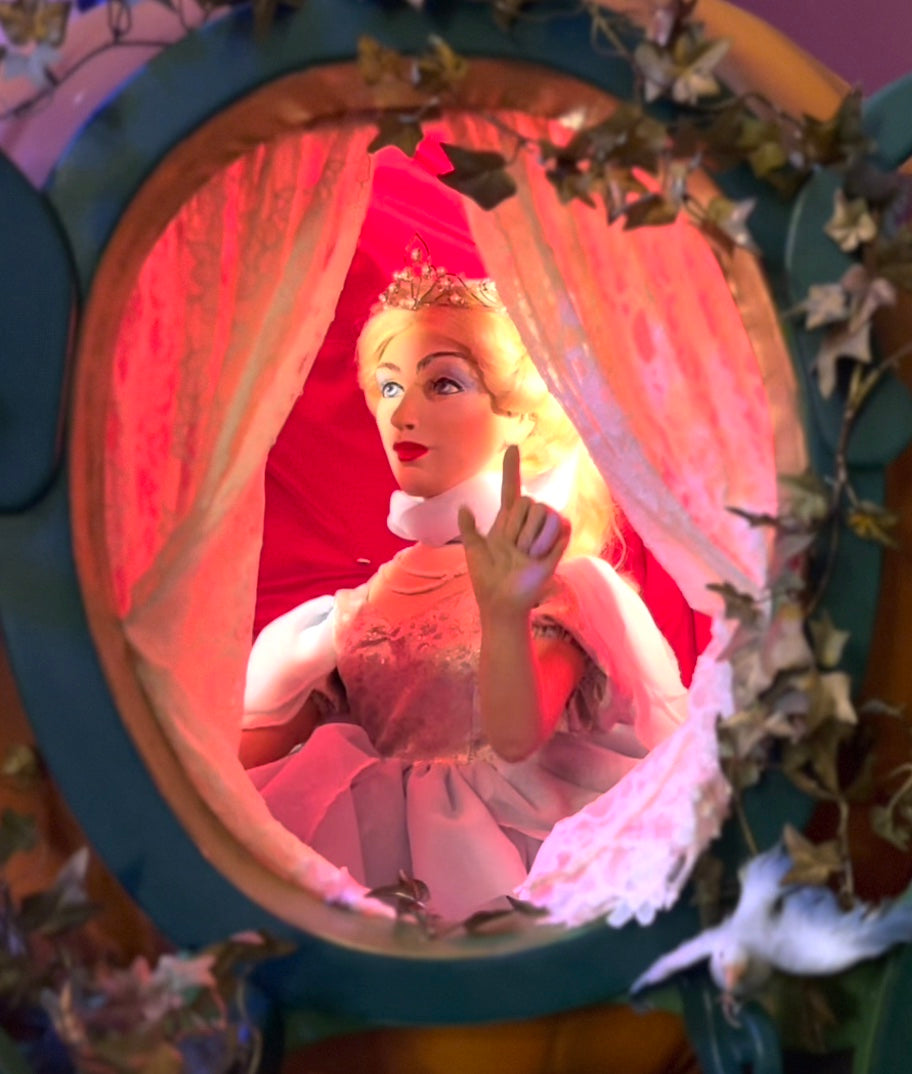 Cinderella carriage turning