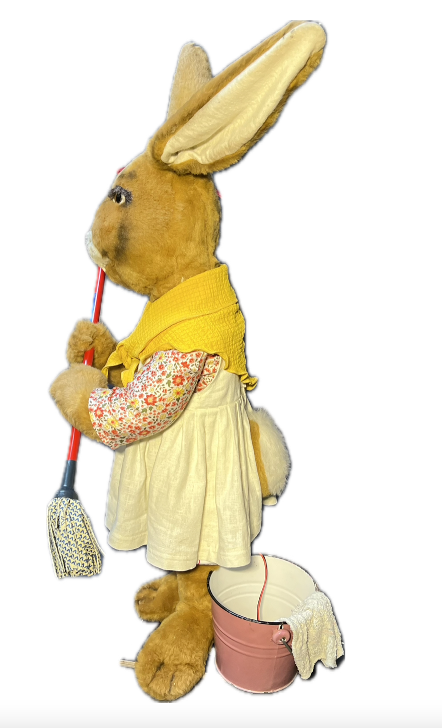 Rabbit / doe with mop