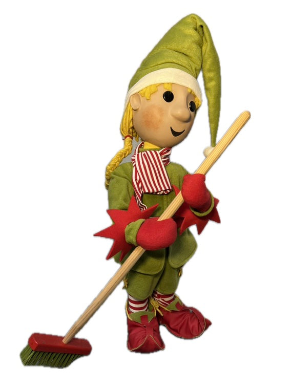 Elf with button eyes and a broom (Christmas bakery) 