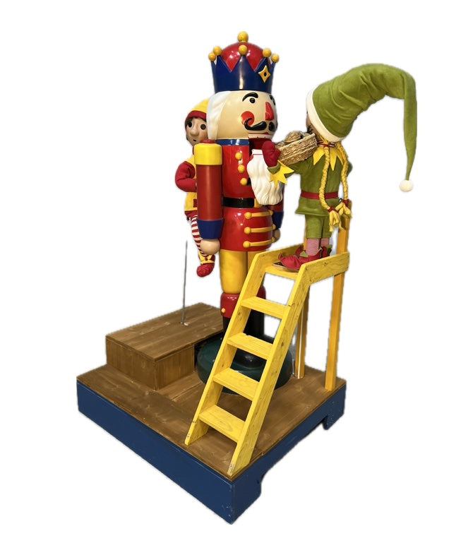 Nutcracker with Elves