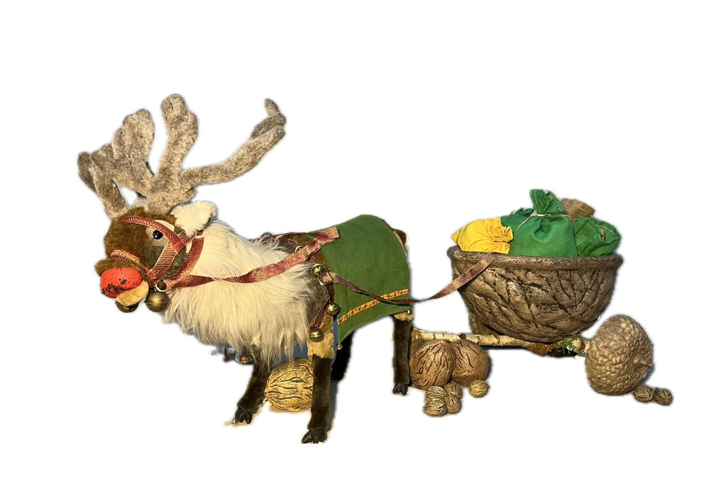Reindeer with walnut cart