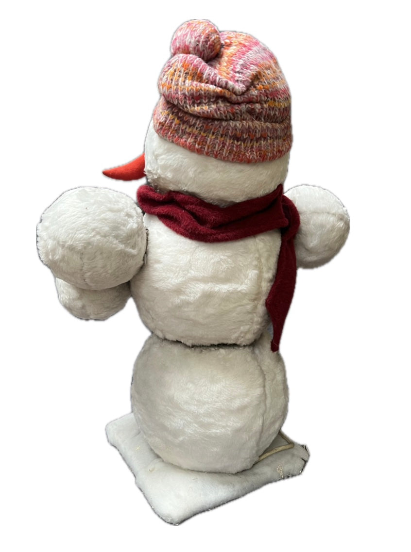 Kuno der Schneemann mit Pudelmütze