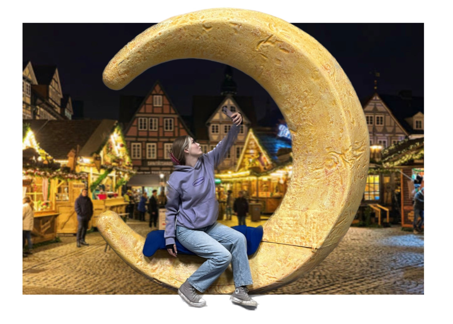Crescent Moon Selfie Point 